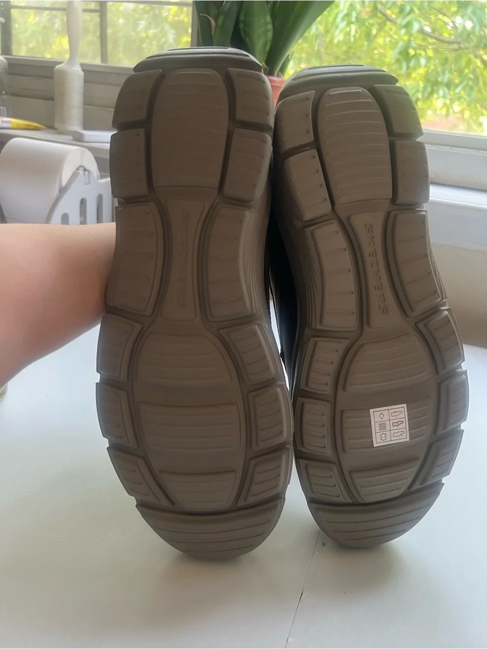 Skechers Slip-ins Relaxed Fit: Arch Fit Garza - Langston